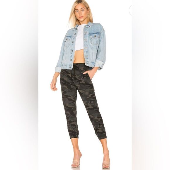 Lovers + Friends Adrien‎ high rise camouflage jogger in Monterey size large - Picture 1 of 12